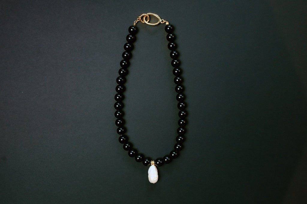 Lydia Pendant Necklace - Black